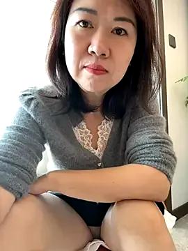 siru-love from StripChat is Freechat