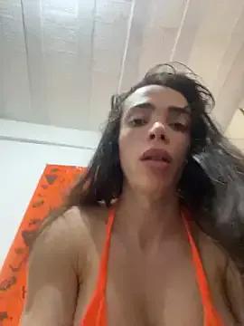 Sisterhong from StripChat