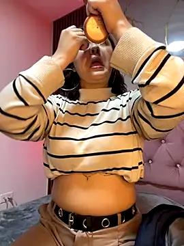 skarlett_22x from StripChat is Freechat