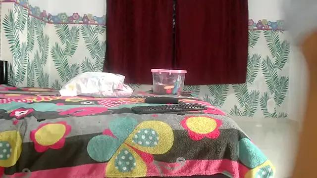 skinnykatty18 from StripChat is Freechat