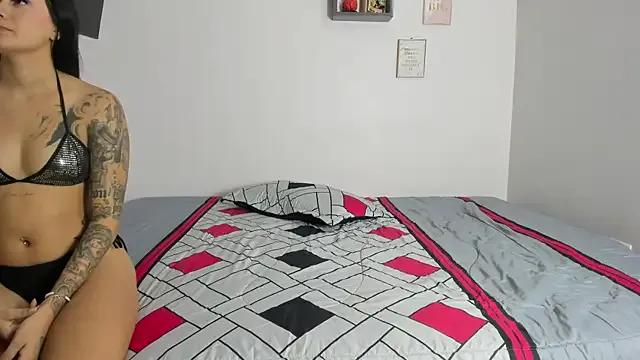 skinnysharonx from StripChat is Freechat