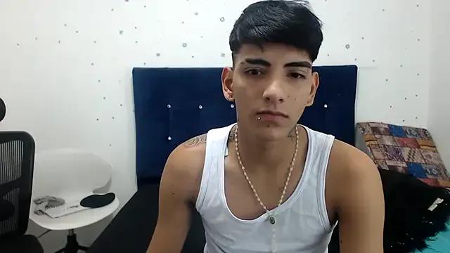 SkyAndSeth from StripChat is Freechat