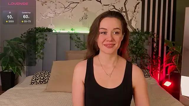 SkyHelen from StripChat is Freechat