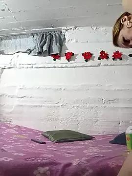 Slave_of_your_Desires23 from StripChat is Freechat