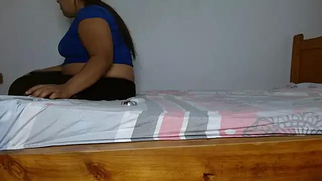 smallgiorgina9 from StripChat is Freechat