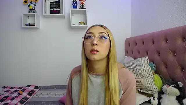 Checkout girls naked models with similar nickname. Cute sexy Free Models.