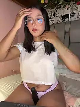 SofiaLynx_ from StripChat is Freechat