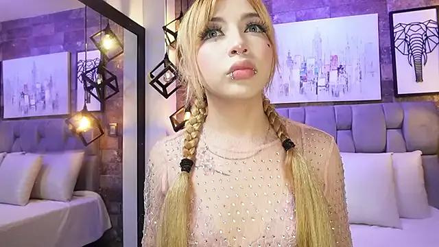 Sophia_Bellucci from StripChat is Freechat