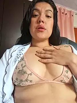 Sophie-hatter from StripChat is Freechat