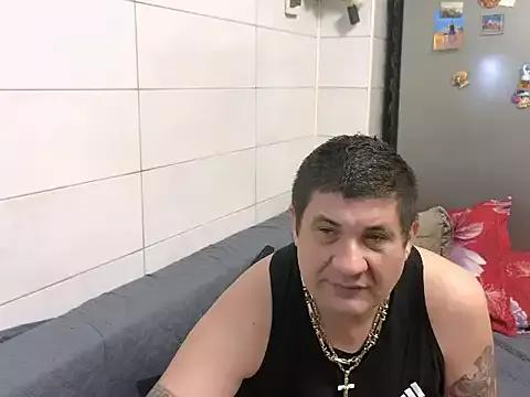 SpartacusDaddy48 from StripChat is Freechat