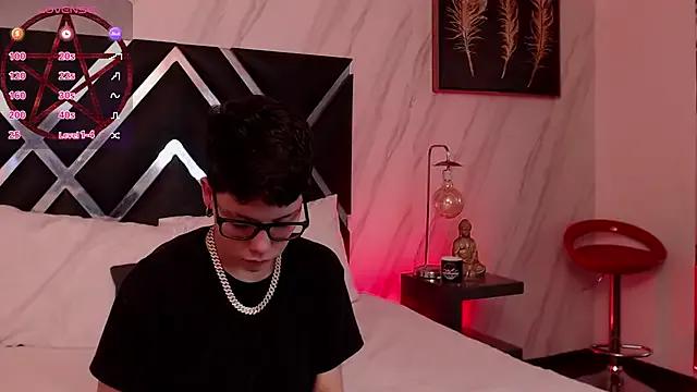 SpencerMontgomery from StripChat is Freechat