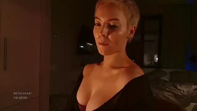 spiklencii from StripChat is Freechat