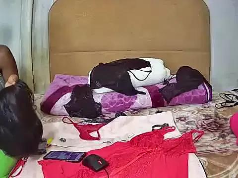 Squirt_bitchxxx from StripChat is Freechat