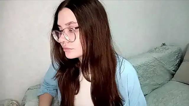 StacyMillerBom from StripChat is Freechat
