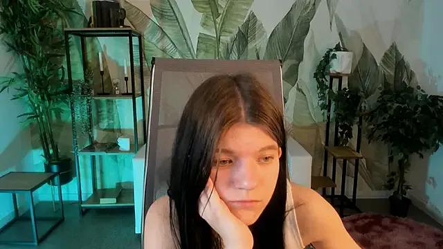 StasyaCollins from StripChat is Freechat