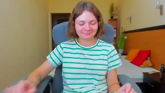 Stella-Maers from StripChat is Freechat