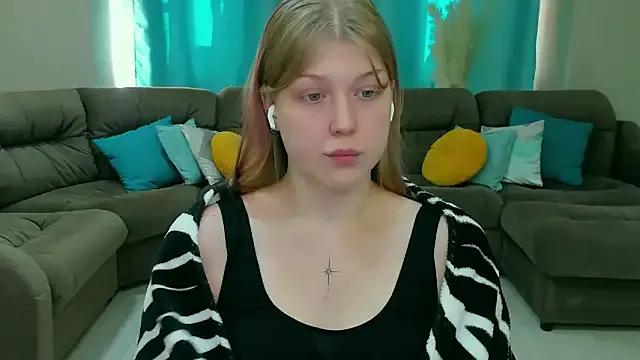 Stella_Light from StripChat is Freechat