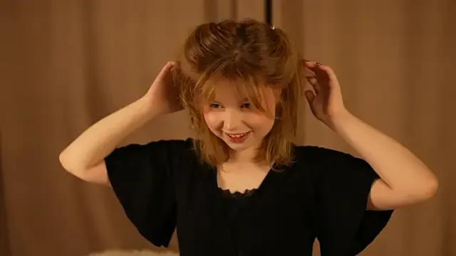 Stella_Vanila from StripChat is Freechat