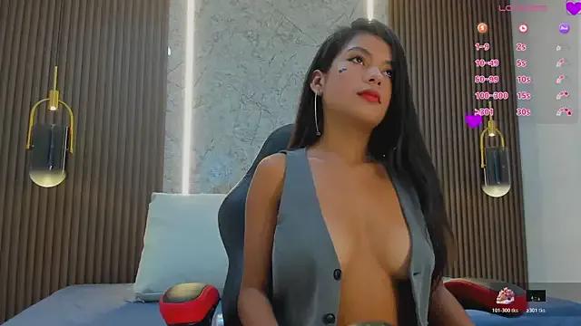 stephany_milan from StripChat is Freechat