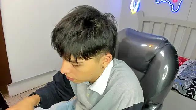 StiwenTwink from StripChat is Freechat