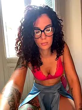 strawberry_queen2 from StripChat is Freechat