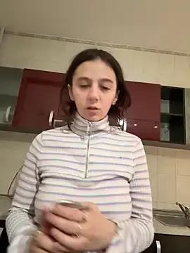 SugarBabyIvy from StripChat is Freechat