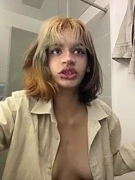 Sukulaurens from StripChat