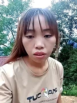 sulove_xx from StripChat is Freechat