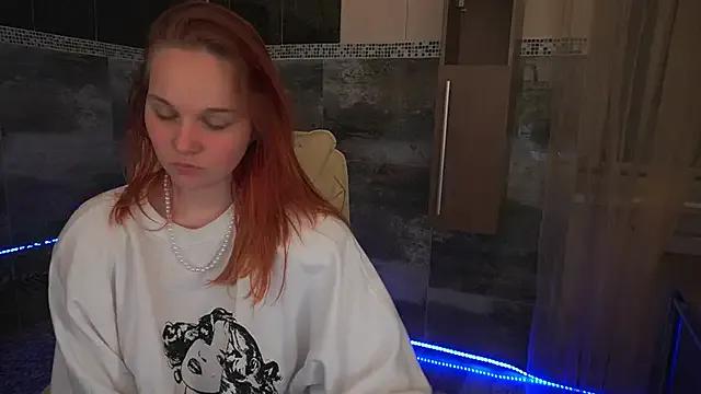 Sun_Shine_Lola from StripChat is Freechat