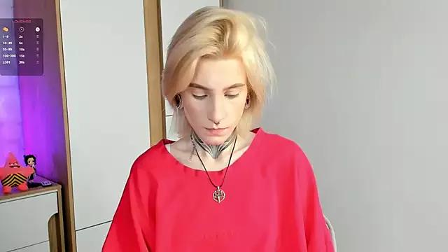 SunnEllsey from StripChat is Freechat