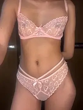 sunnset24 on StripChat 