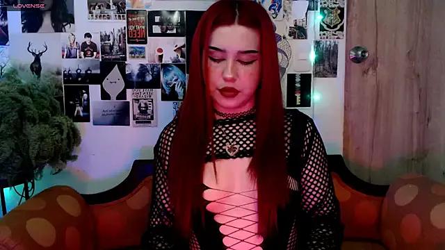 Sunny-hott from StripChat