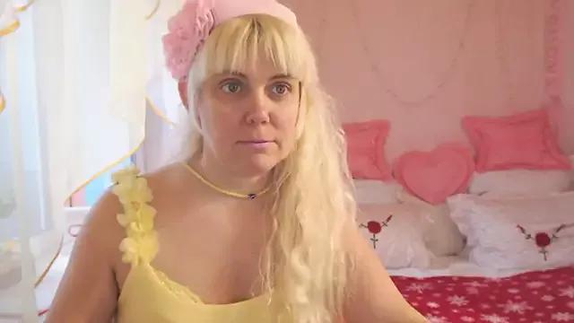 SunnySylvia from StripChat