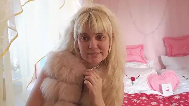 SunnySylvia from StripChat