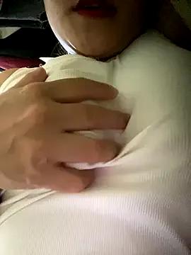 Sunset-yll from StripChat is Freechat