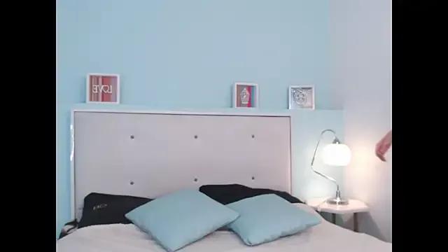Sunshine_gh1 from StripChat