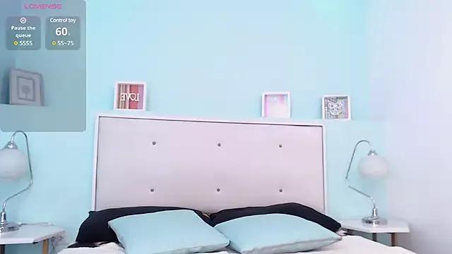 Sunshine_gh1 from StripChat