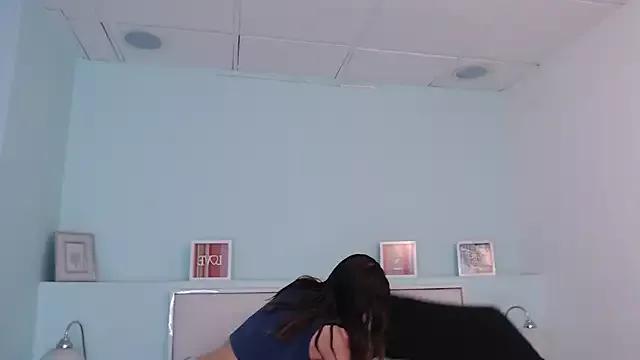 Sunshine_gh1 from StripChat