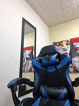 susan_mooree from StripChat is Freechat