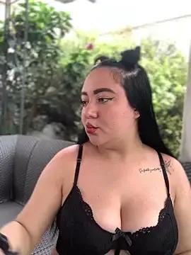 Susann_Pink from StripChat is Freechat