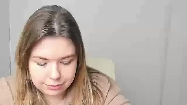 SusannaNight from StripChat is Freechat