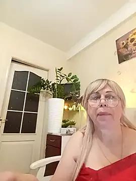SusieNoreen from StripChat