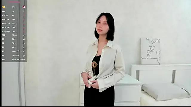 SuzanneHowse from StripChat is Freechat
