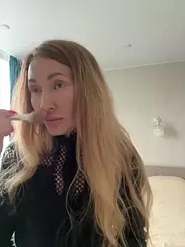 Sweet-LipsPussy from StripChat