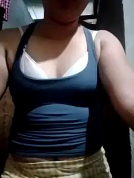 Sweet_bella16 from StripChat