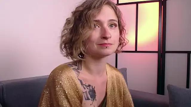 sweet_cherry_pie_ from StripChat