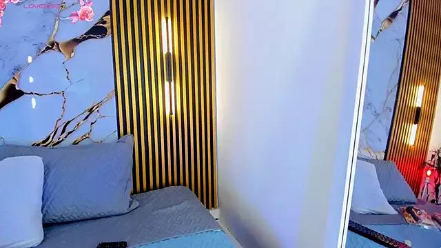 sweet_flame_ from StripChat is Freechat
