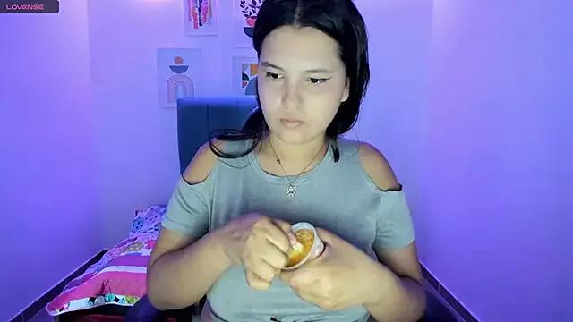 sweet_hanna27 from StripChat