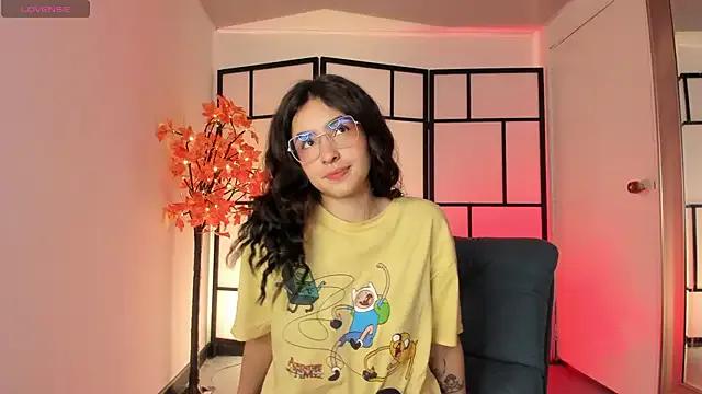 Sweet_pay from StripChat is Freechat