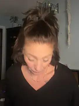 SweetandSluttyMilf from StripChat is Freechat